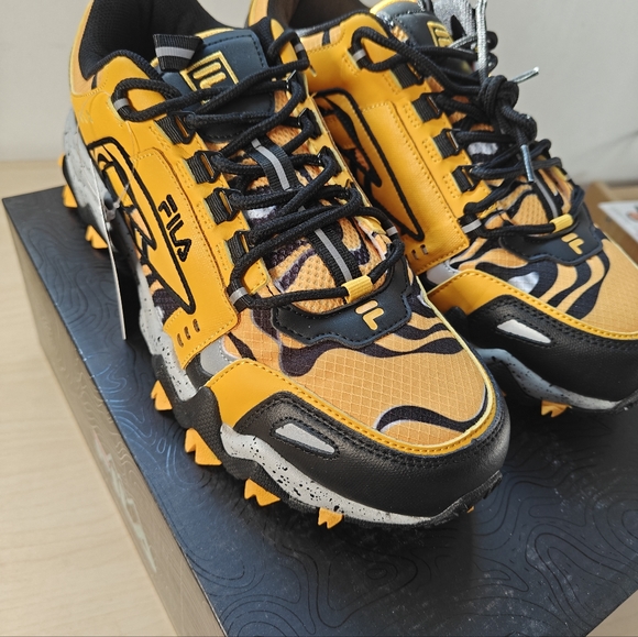 FILA Oakmont Trail Sneakers – Brand New with Tags - Picture 5 of 17